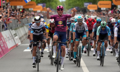 Tour d'Italie 2025 Mads Pedersen remporte la 3ème étape et reprend le maillot rose