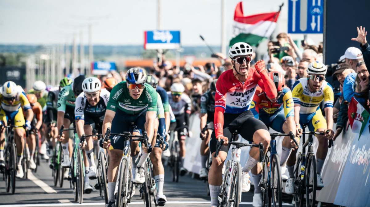 Tour de Hongrie 2025 Dylan Groenewegen s'impose au sprint sur la quatrième étape