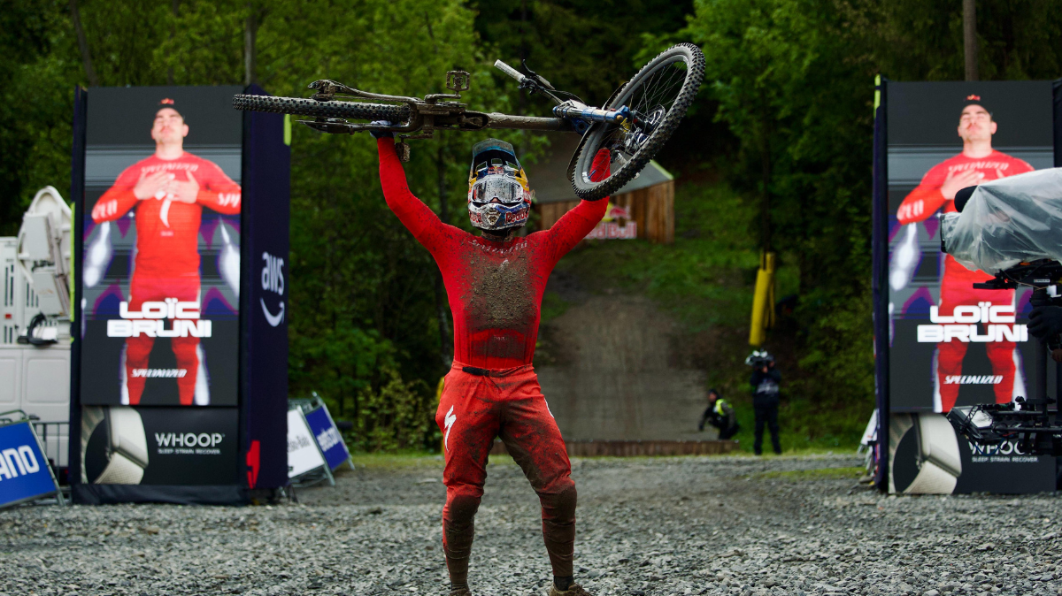 VTT descente Loïc Bruni frappe d'entrée à Bielsko-Biala