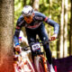 Vidéo Mathieu van der Poel chute lourdement en VTT faut-il s’inquiéter pour le Tour