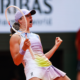 Roland-Garros 2025 : Iga Swiatek ne tremble pas face à Elina Svitolina et rallie le dernier carré