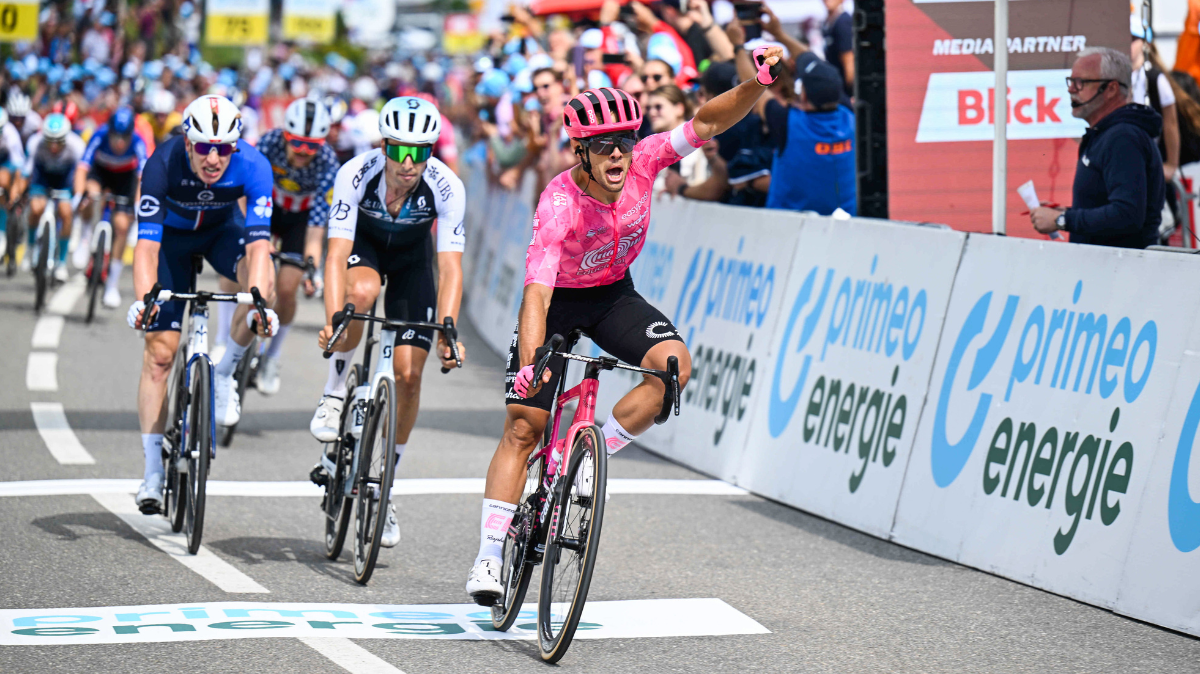 Tour de Suisse 2025 Victoire en costaud de Vincenzo Albanese sur la 2ème étape