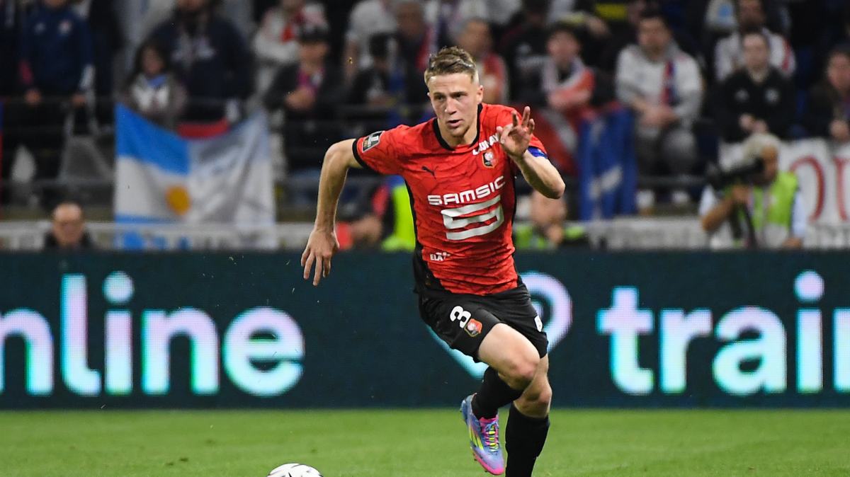 Transferts Rennes Adrien Truffert va découvrir la Premier League