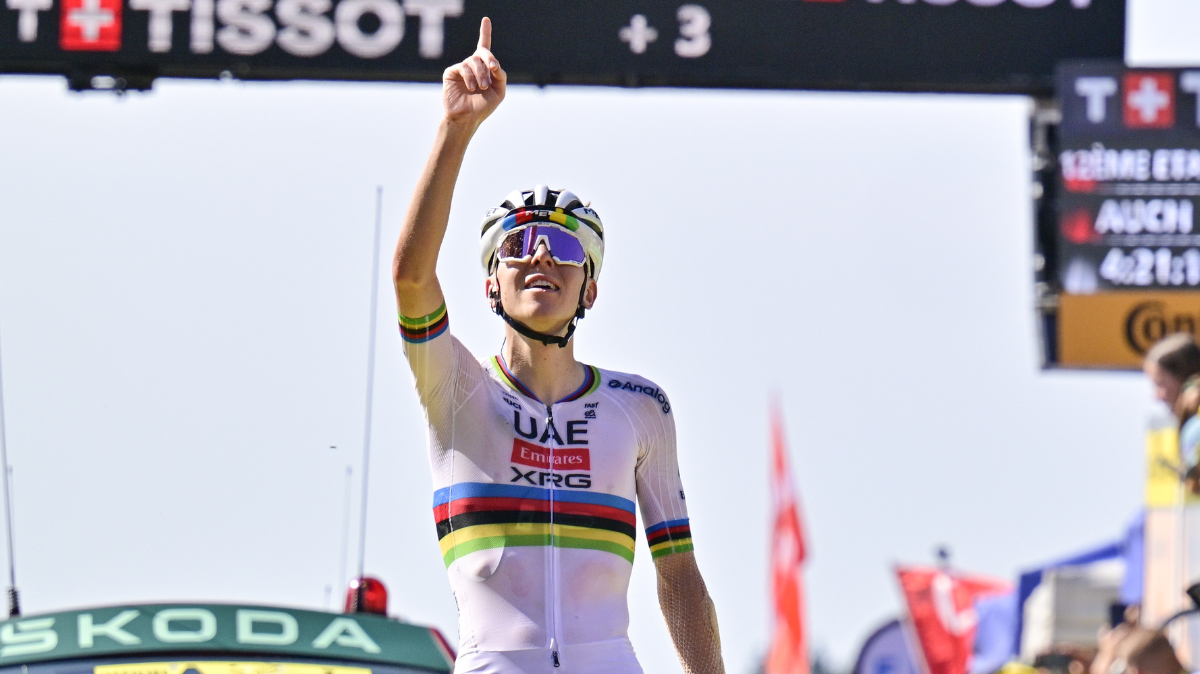 12ème étape Tour de France 2025 Tadej Pogacar en démonstration au Hautacam