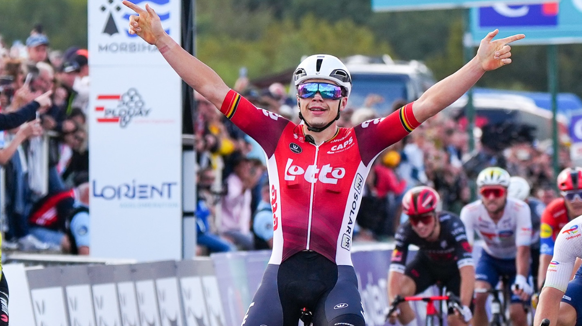 Bretagne Classic 2025 Arnaud De Lie s'impose au sprint