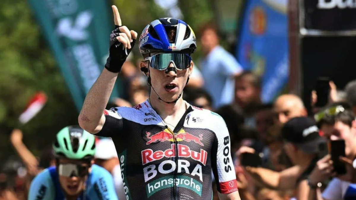 Tour de Burgos 2025 Roger Adria prive Jordan Labrosse d'un grand succès sur la 1ère étape
