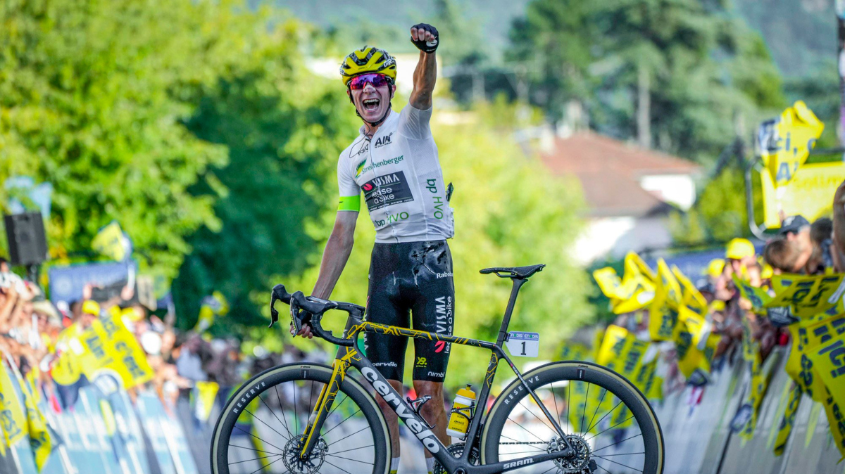 Tour de l'Ain 2025 Cian Uijtdebroeks remporte la dernière étape et le général (1)