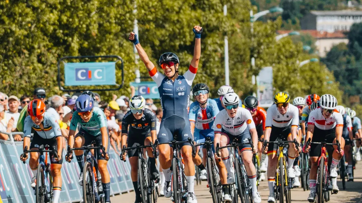 Tour de l'Avenir Femmes 2025 Victoire de Célia Géry sur la 1ère étape