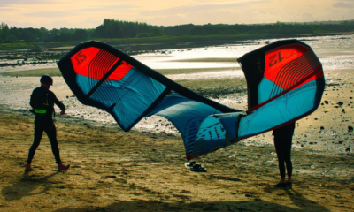 Kitesurf nomade : Les meilleurs endroits pour rider (sans se ruiner)
