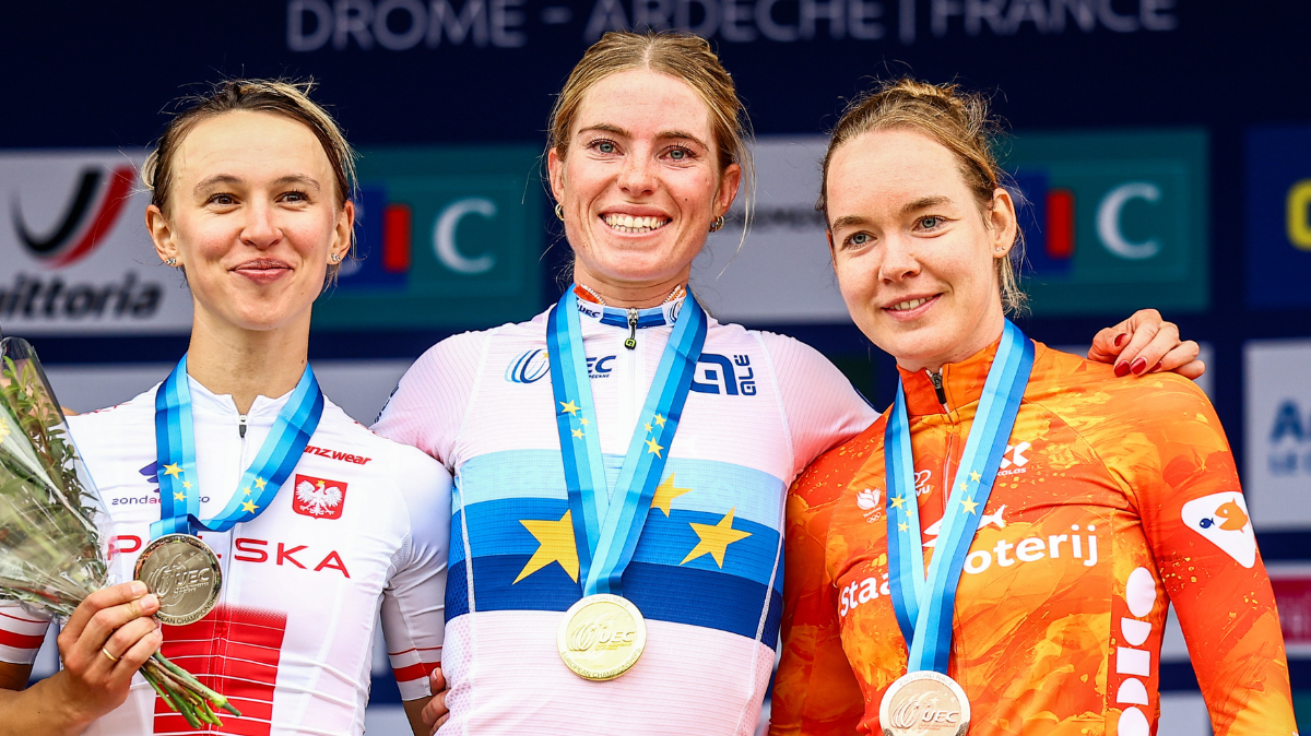 Championnats d’Europe 2025 Demi Vollering s'offre la course en ligne élites après un grand numéro !