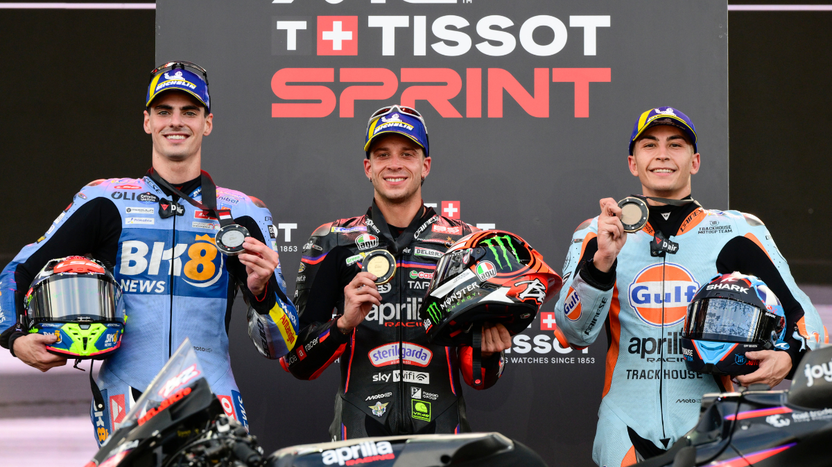 MotoGP Indonésie 2025 Marco Bezzecchi vainqueur de la course sprint devant Fermin Aldeguer