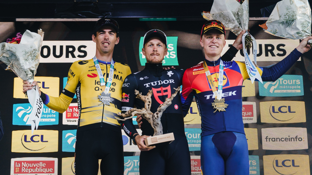 Paris-Tours 2025 Victoire de Matteo Trentin, Christophe Laporte 2ème (1)