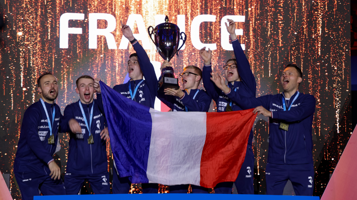 Tennis de table Euro par équipes 2025 (H) 27 ans après, les Bleus décrochent leur 4ème sacre !