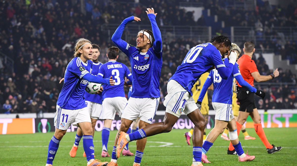 Strasbourg renversant en Ligue Conférence : les Alsaciens s'offrent Crystal Palace à la Meinau