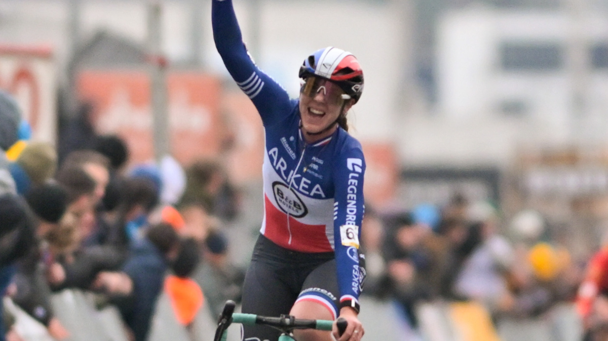 Amandine Fouquenet s'impose pour la première fois en Superprestige à Heusden-Zolder !