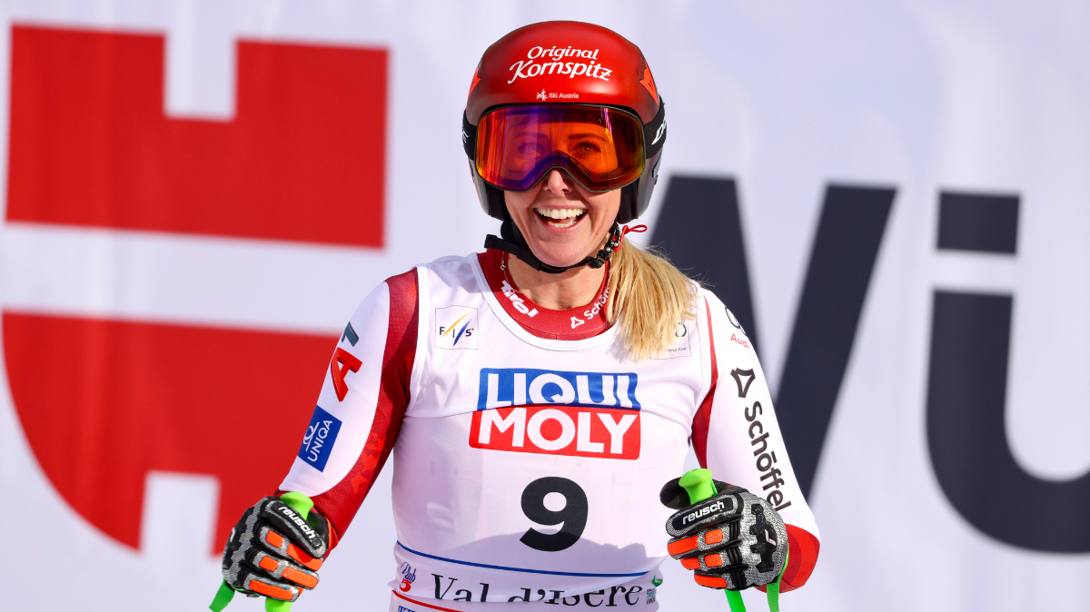 Dixième victoire en Coupe du monde pour Cornelia Huetter, impériale à Val d'Isère !