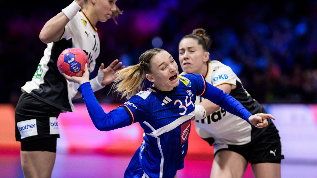 L'Allemagne trop forte pour les Bleues éliminées en demi-finale du Mondial de hand