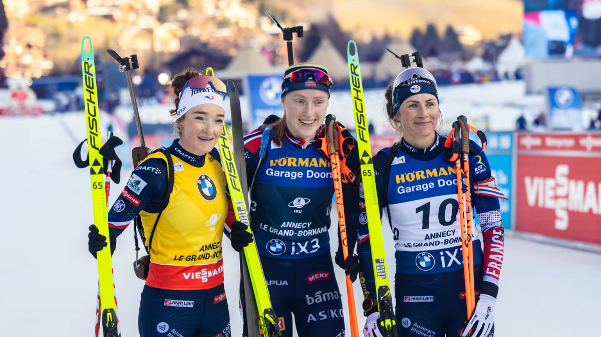 Lou Jeanmonnot et Justine Braisaz-Bouchet sur le podium de la Mass Start du Grand-Bornand, Maren Kirkeeide s'impose (1)