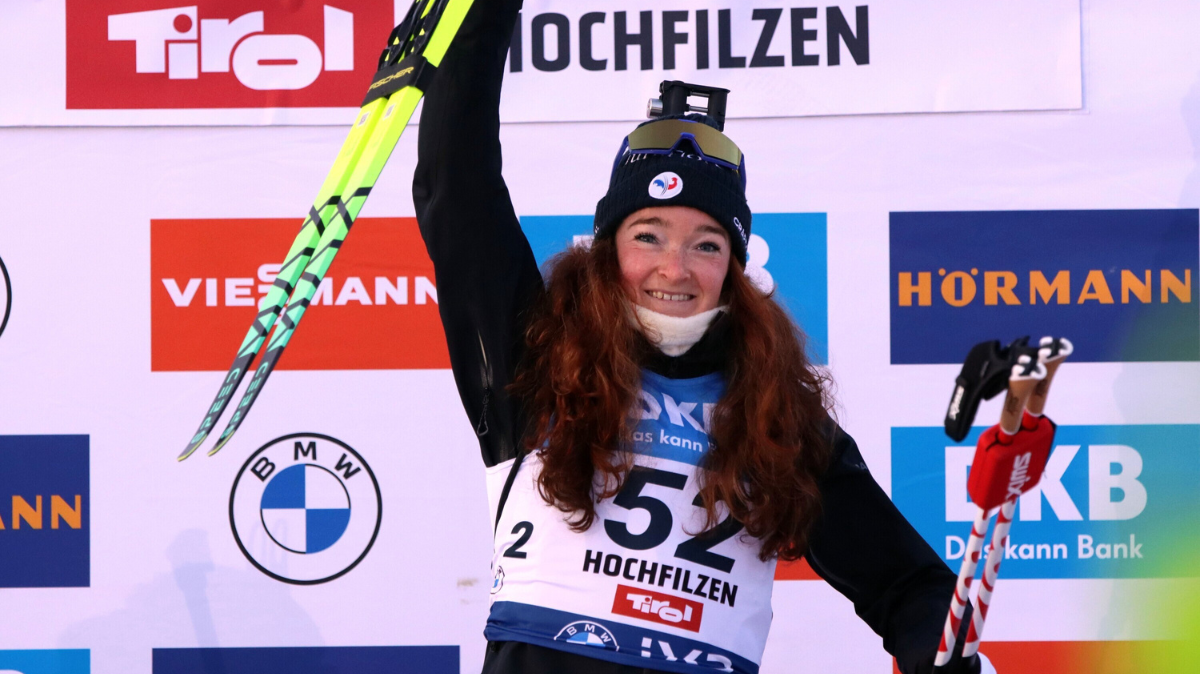 Lou Jeanmonnot survole le sprint à Hochfilzen première victoire individuelle de la saison pour la Française ! (2)