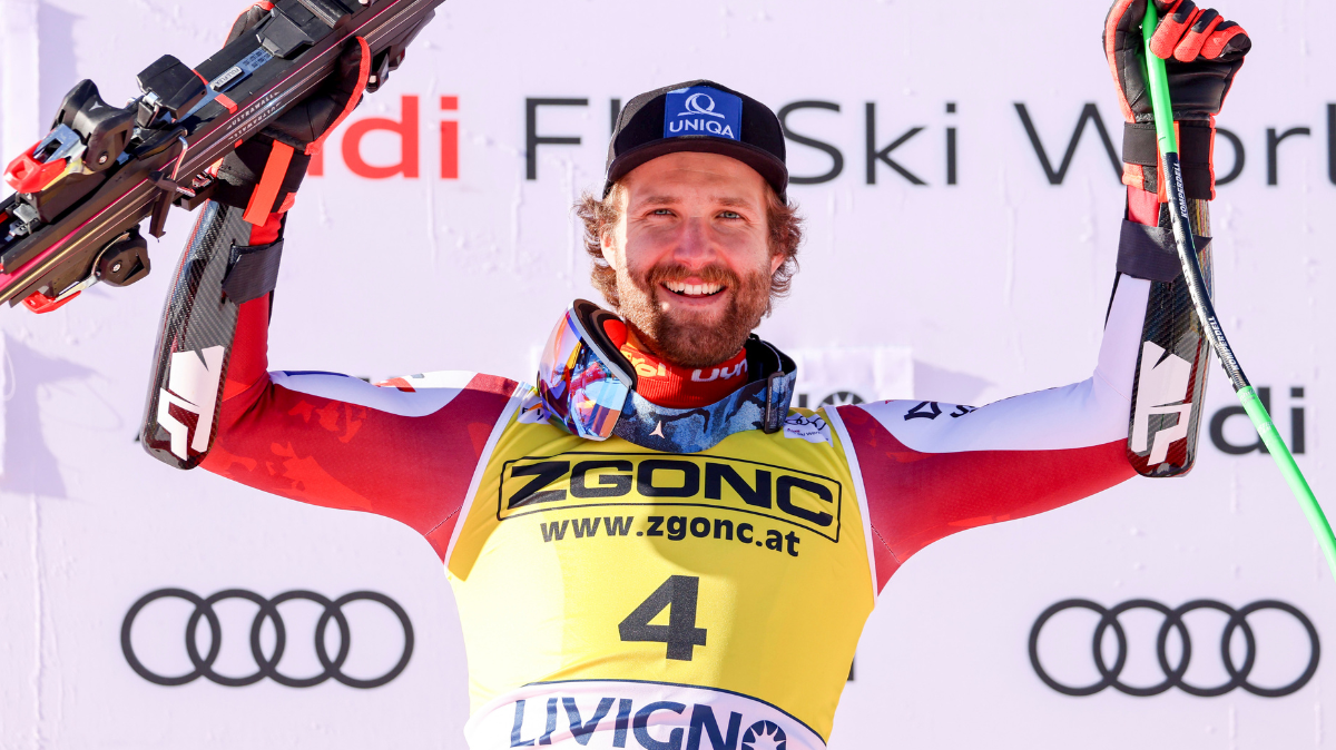 Marco Schwarz enchaîne l'Autrichien remporte le Super-G de Livigno devant la colonie suisse