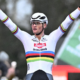 Trop fort dans le sable, Mathieu van der Poel s'offre une promenade de santé à Anvers