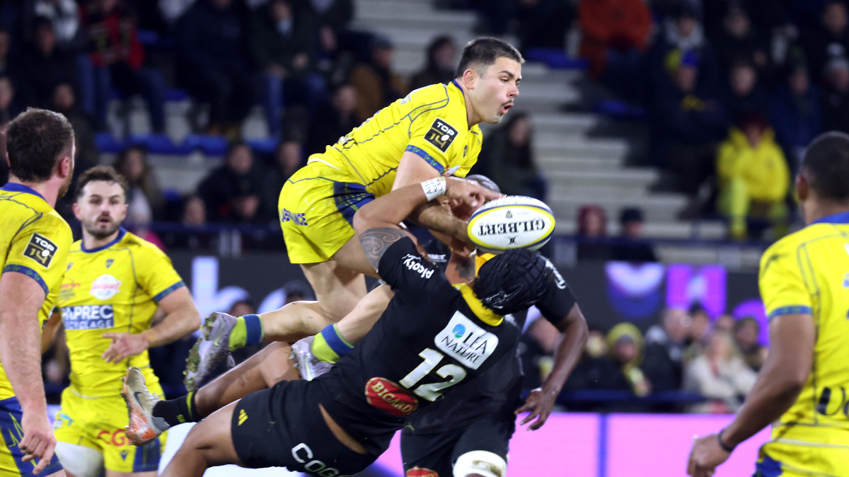Clermont se fait peur à domicile, mais s'impose finalement de peu face à La Rochelle