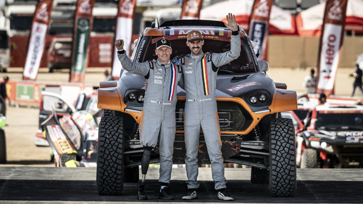 Guillaume De Mévius et Mathieu Baumel frappent déjà sur la 1ère étape du Dakar en catégorie autos