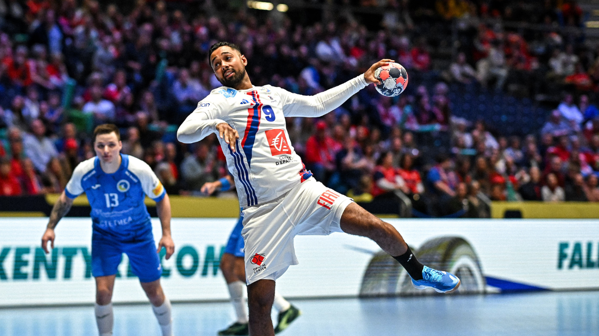 Les Bleus du handball déroulent face à l'Ukraine et entrevoient le tour principal de l'Euro