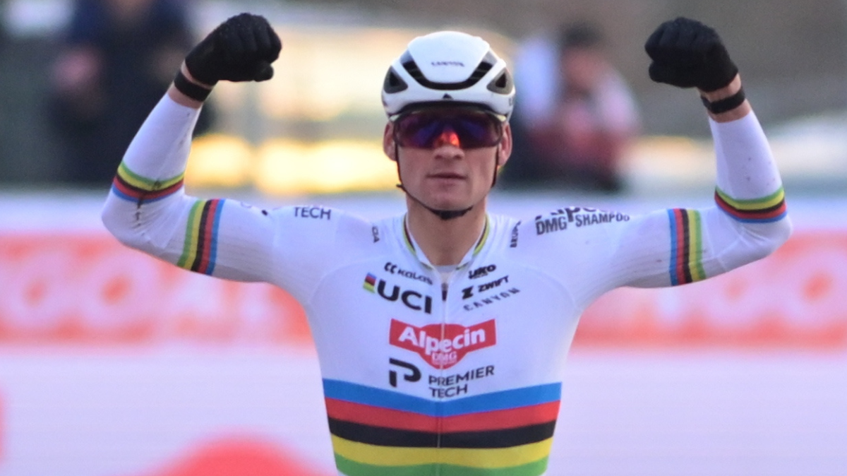Nouvelle démonstration de Mathieu van der Poel, intouchable sur la neige de Zonhoven