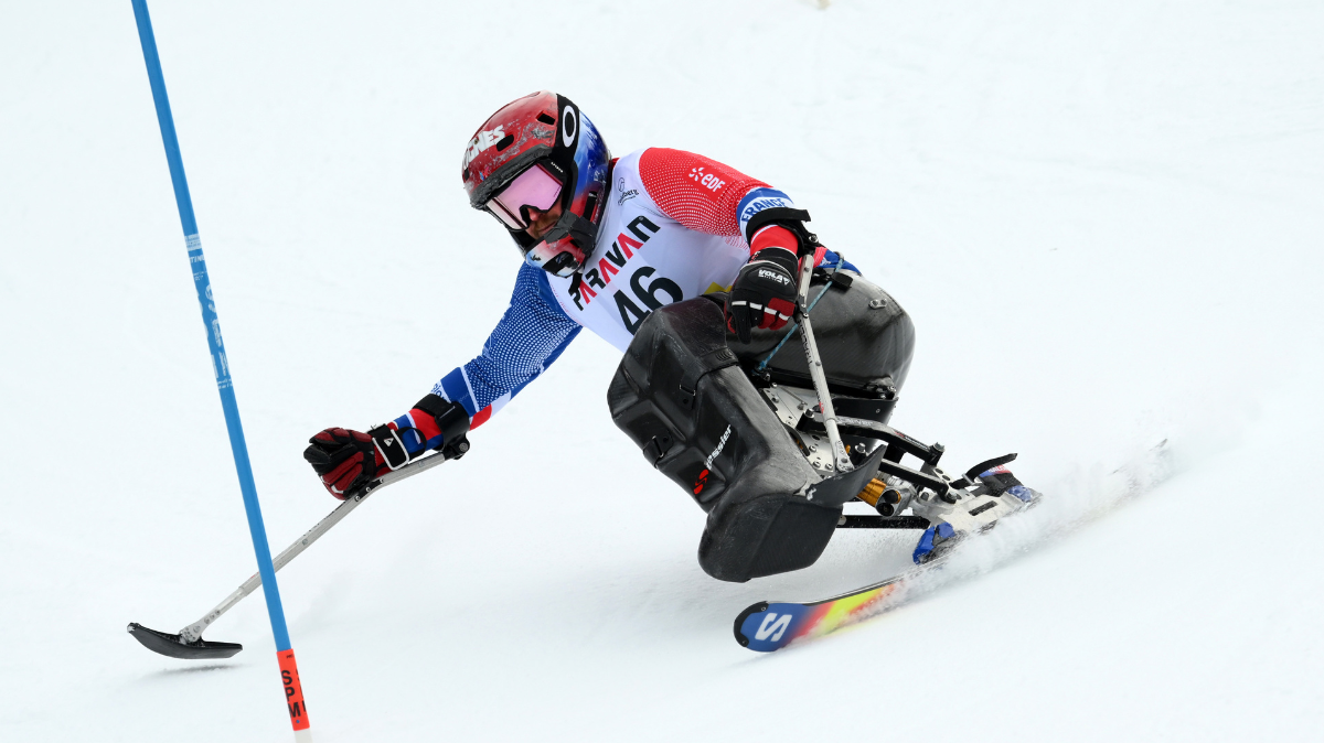 Retour au top pour Lou Braz-Dagand : le Français décroche son 2ème succès en carrière sur le slalom de Feldberg