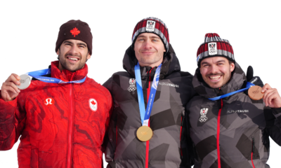 Aidan Chollet au pied du podium en snowboarcross, Alessandro Haemmerle conserve son titre