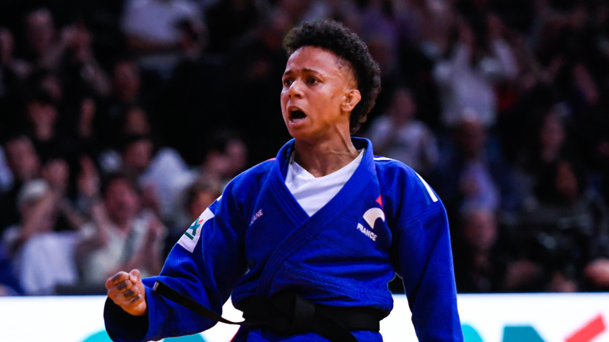 Amandine Buchard complète la belle journée française au Grand Slam de Paris avec du bronze