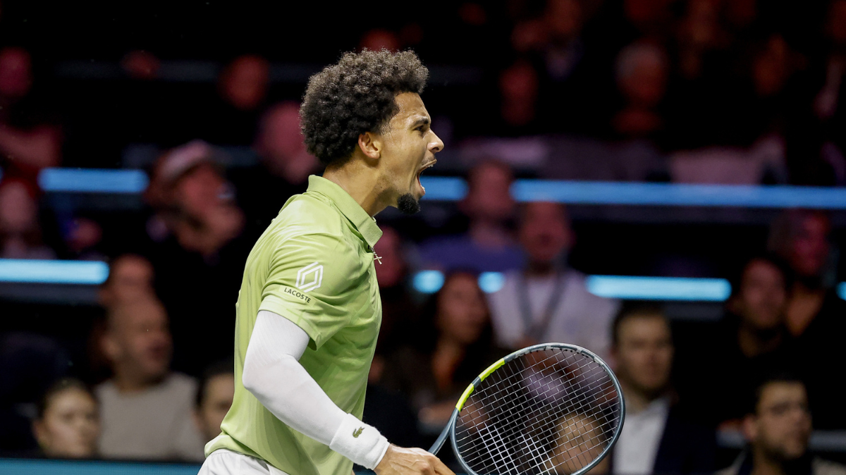 Arthur Fils éteint Jiri Lehecka et prend place dans le dernier carré à Doha