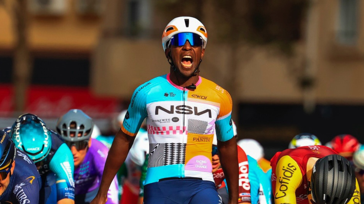 Biniam Girmay remporte la Clasica de Almeria au sprint devant Milan Fretin