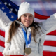 Breezy Johnson championne olympique de descente, terrible chute pour Lindsey Vonn, les Bleues loin du compte