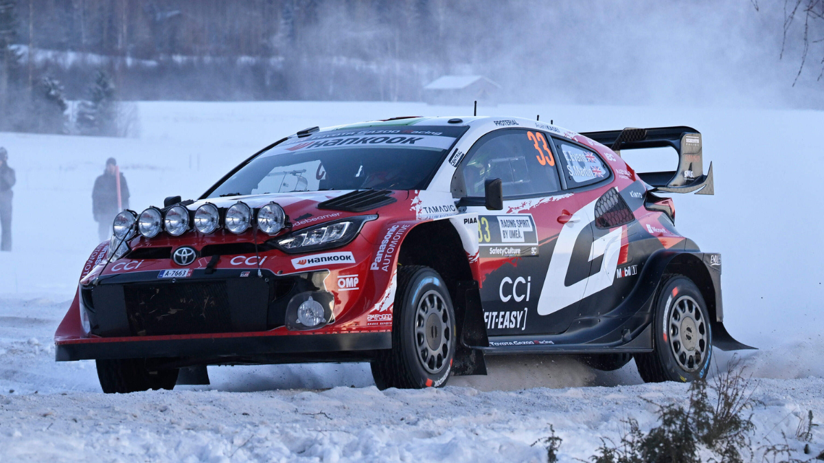 Coup double pour Elfyn Evans : la victoire sur le Rallye de Suède, et la tête du classement général