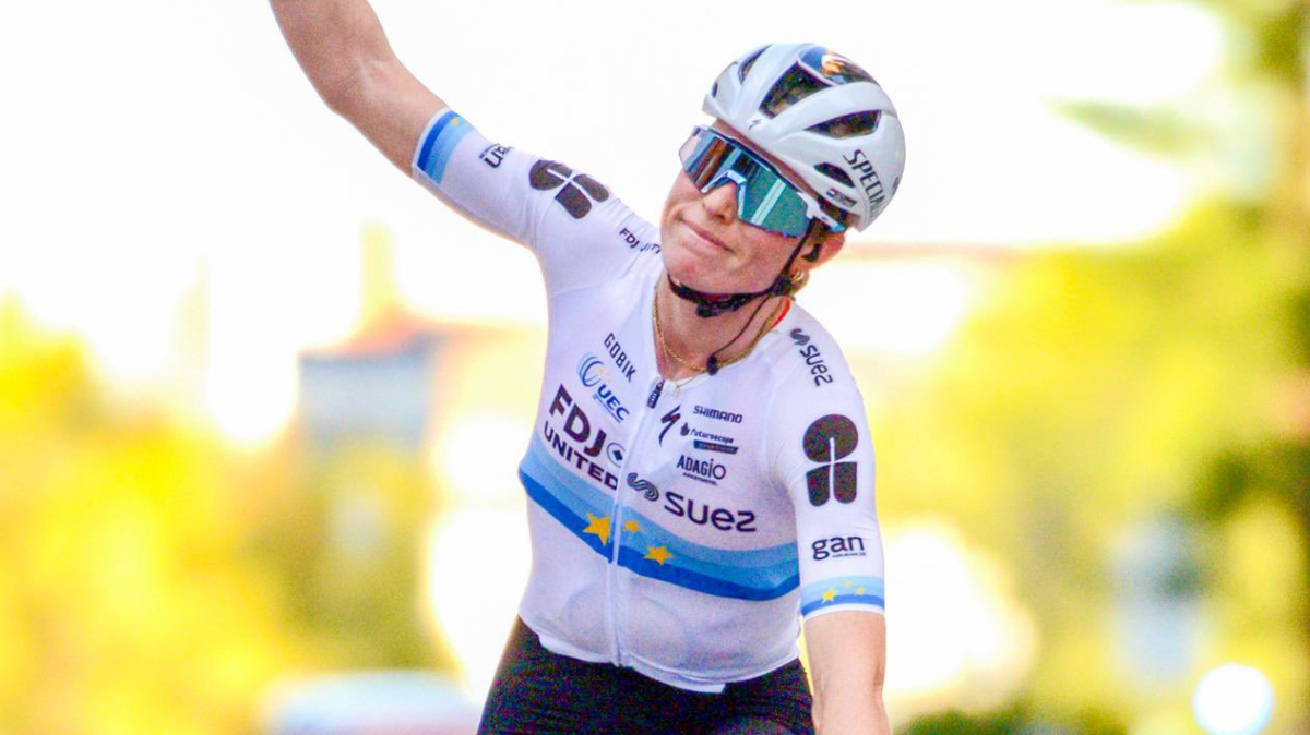 Demi Vollering dispose aisément de Kasia Niewiadoma et remporte pour la première fois l'Omloop Nieuwsblad