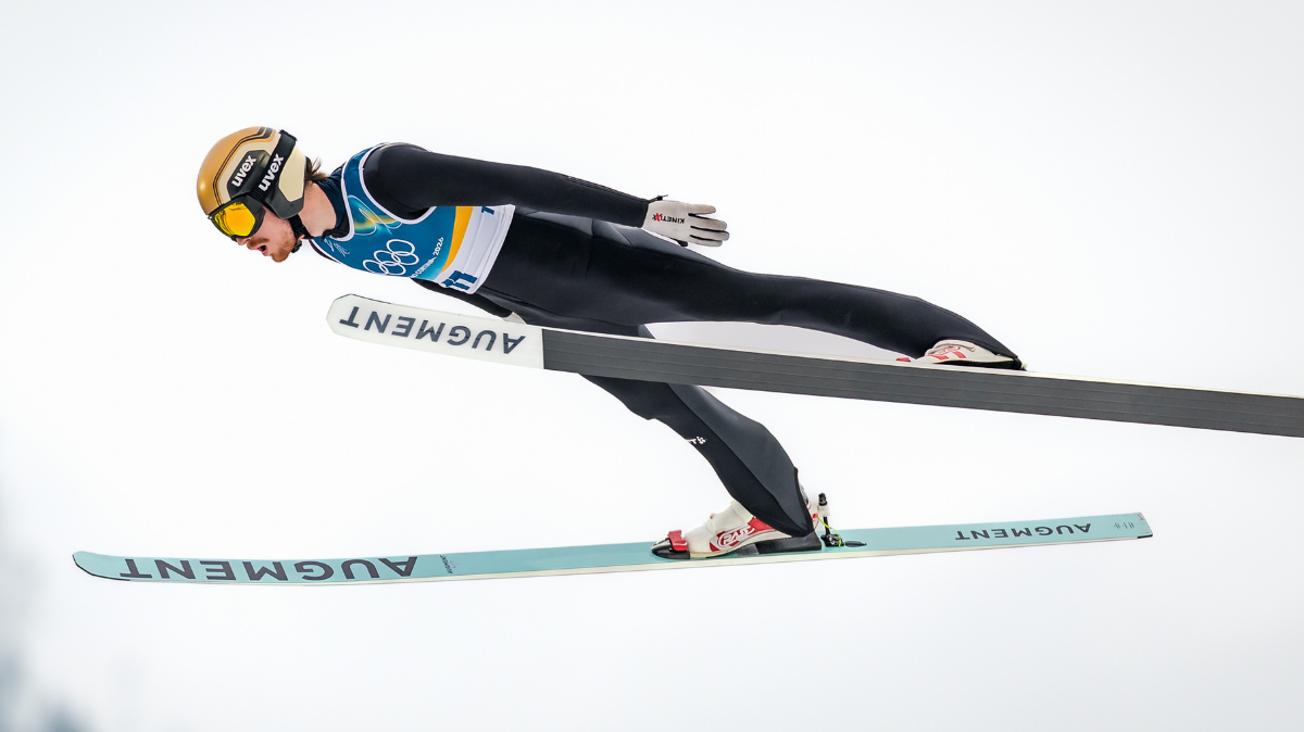 L'Allemagne domine le saut du concours par équipes en combiné nordique aux JO 2026, les Bleus en embuscade