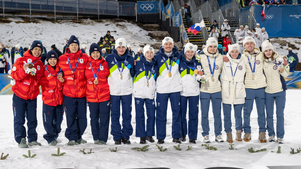 La Slovénie conserve son titre sur l'épreuve mixte de saut à skis des JO 2026, la France rate la finale d'un souffle