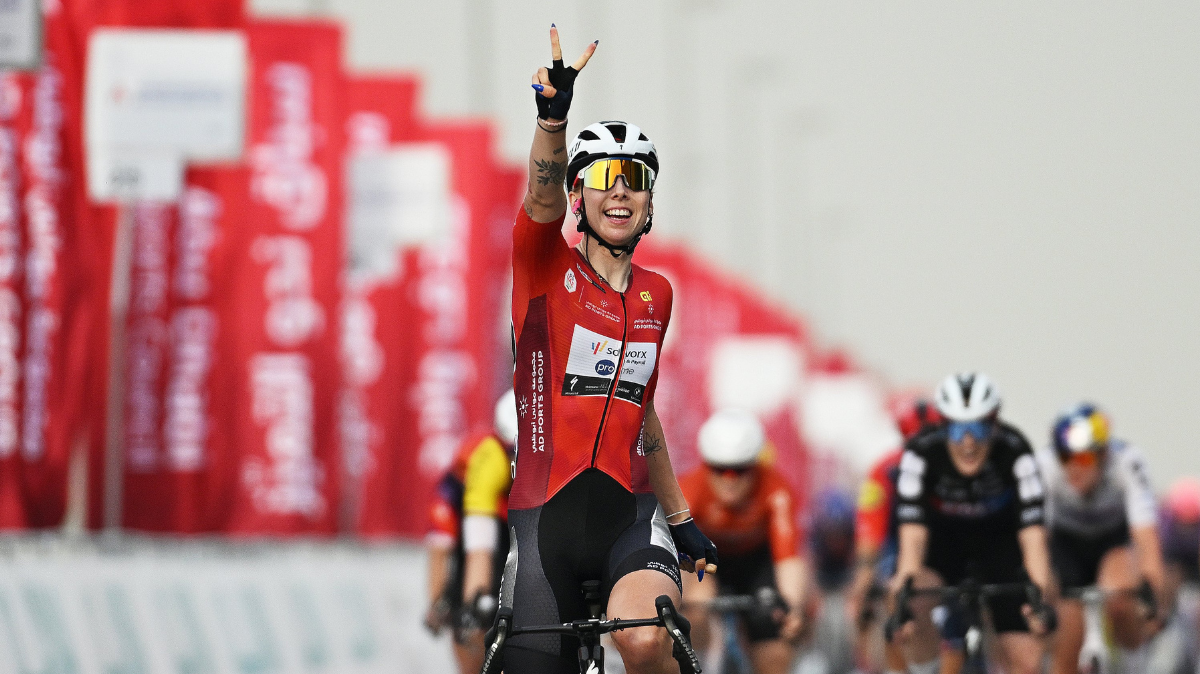 Lorena Wiebes signe le doublé et humilie la concurrence au sprint sur l'UAE Tour