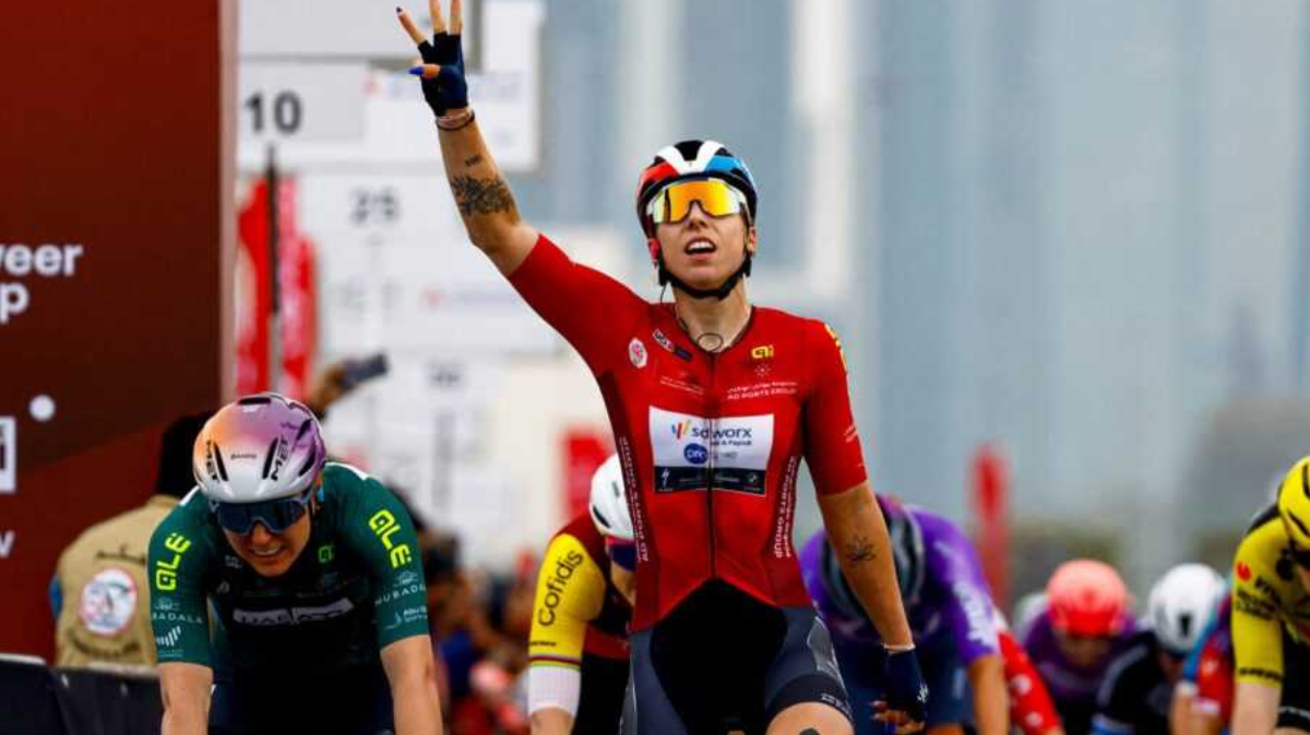 Lorena Wiebes triple la mise au sprint sur la 3ème étape de l'UAE Tour
