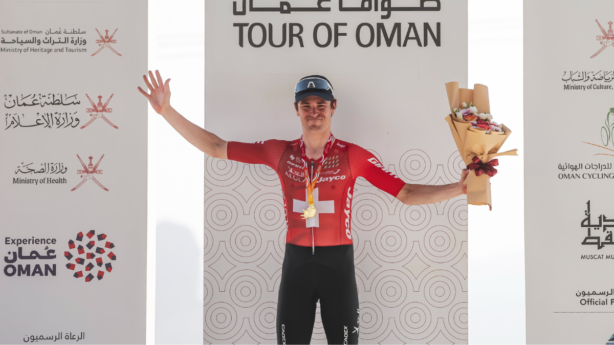 Mauro Schmid fait coup double sur la troisième étape du Tour d'Oman