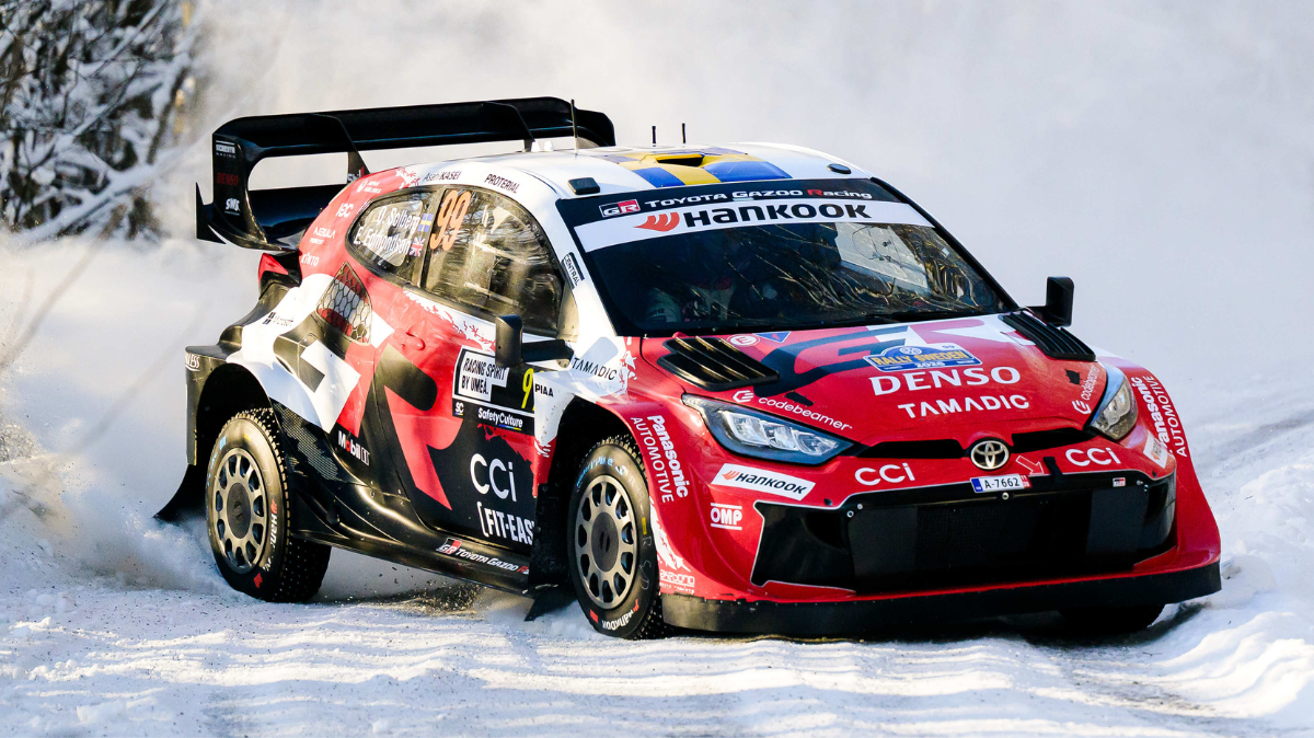Oliver Solberg mène un quadruplé Toyota sur la première spéciale du Rallye de Suède 2026