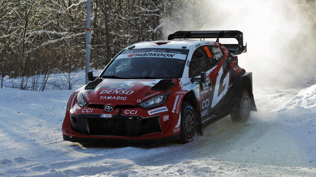 Takamoto Katsuta prend la tête du Rallye de Suède juste devant Elfyn Evans, Oliver Solberg en retrait