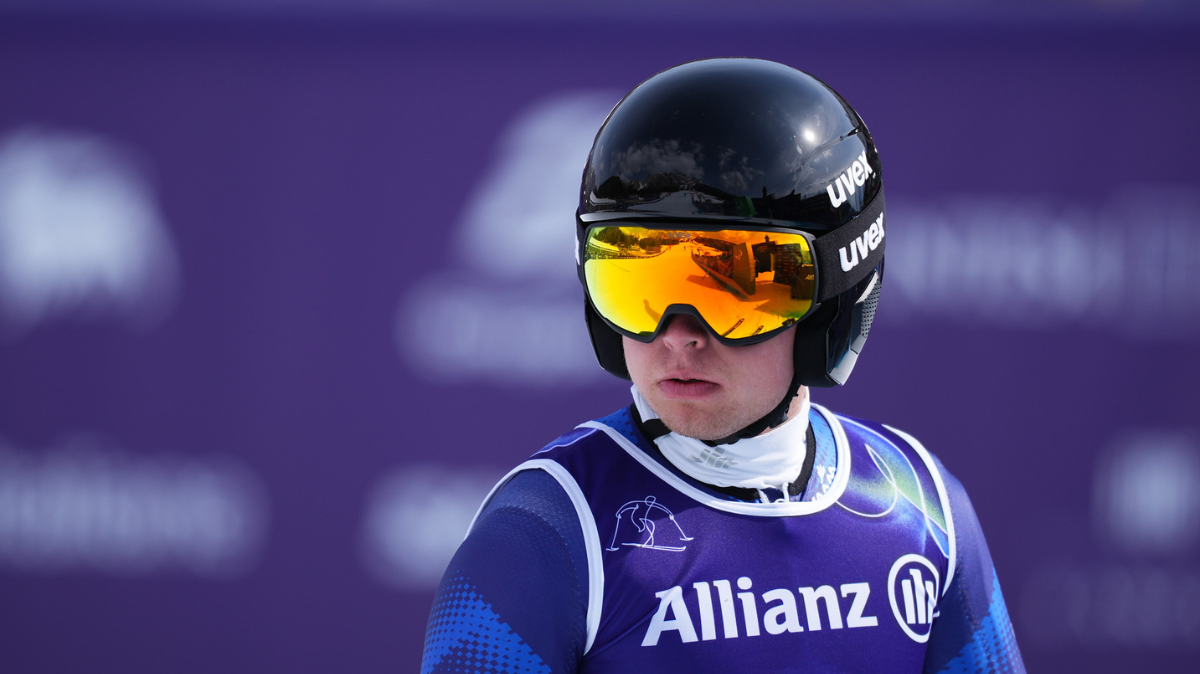 Aleksei Bugaev intouchable sur le slalom paralympique debout, Jules Segers au pied du podium