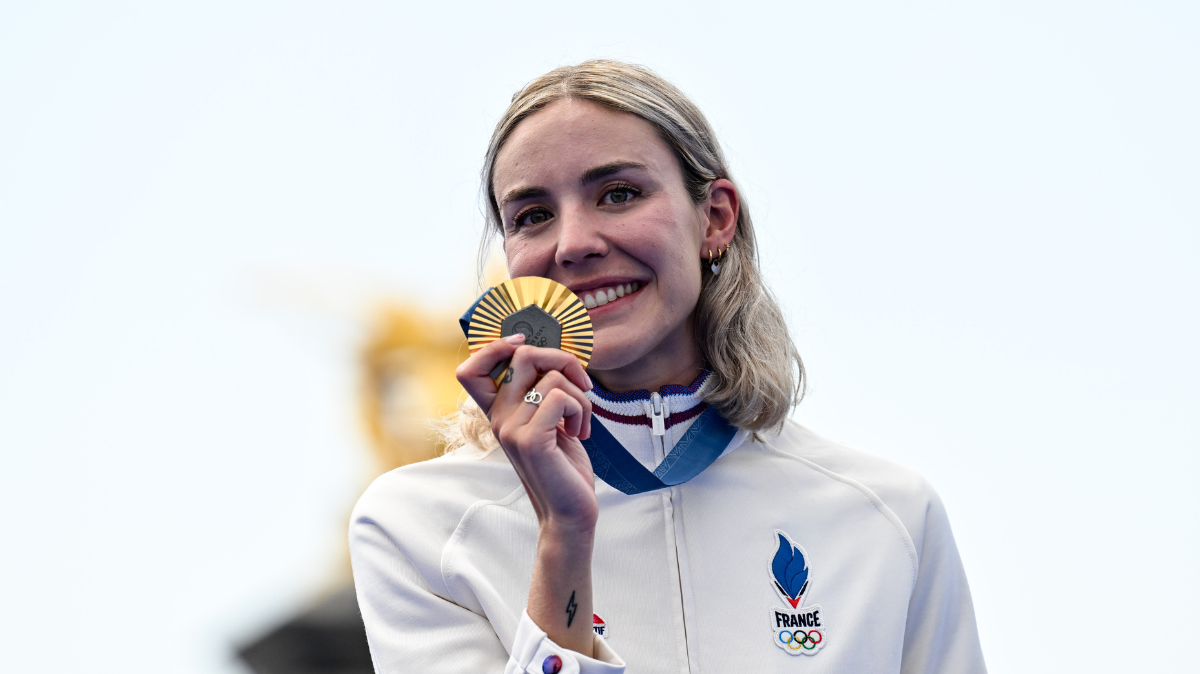 Cassandre Beaugrand sur piste cet été que peut viser la championne olympique de triathlon