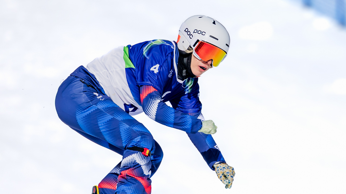 Cécile Hernandez en or en para snowboardcross, la France décroche son premier titre paralympique