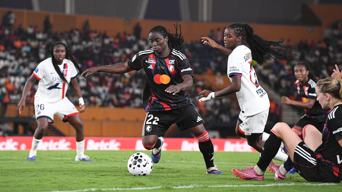 Dominant, l’OL Lyonnes remporte la première Coupe de la Ligue féminine de l’histoire en terrassant le PSG