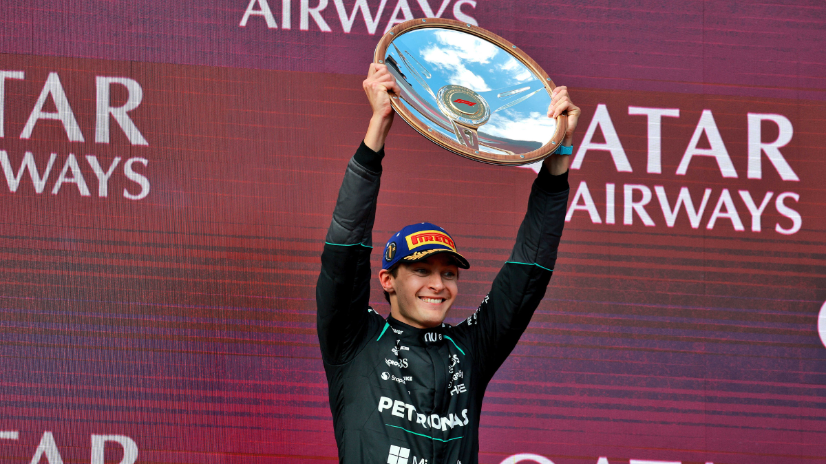 George Russell s'impose devant Kimi Antonelli, Mercedes triomphe sur le premier Grand Prix en Australie