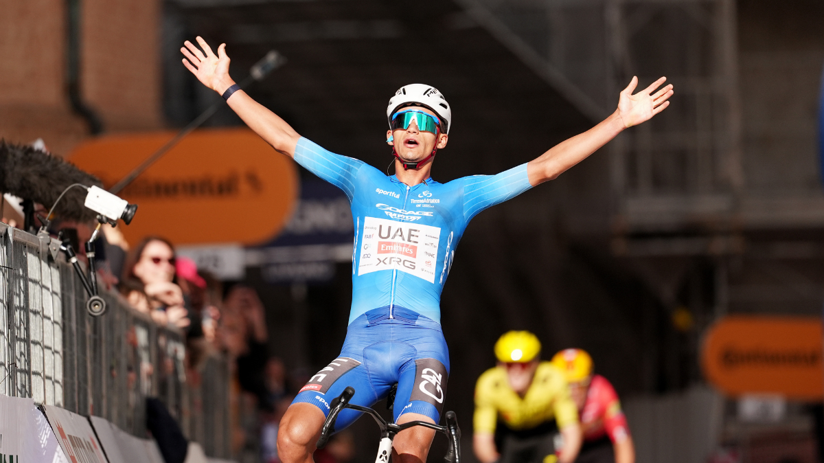 Isaac Del Toro triomphe sur la 6e étape de Tirreno-Adriatico (1)